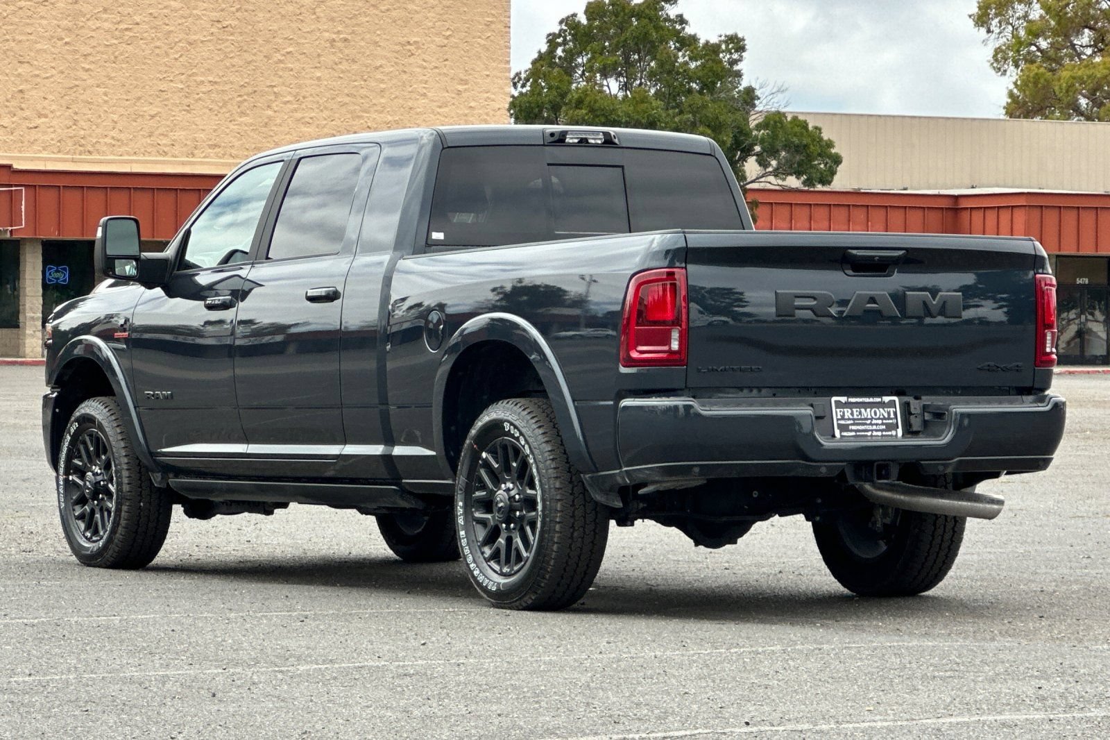 New 2026 RAM 2500 Limited AWD/4WD image 5