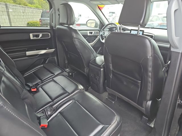 Used 2023 Ford Explorer XLT w/ Equipment Group 202A image 13