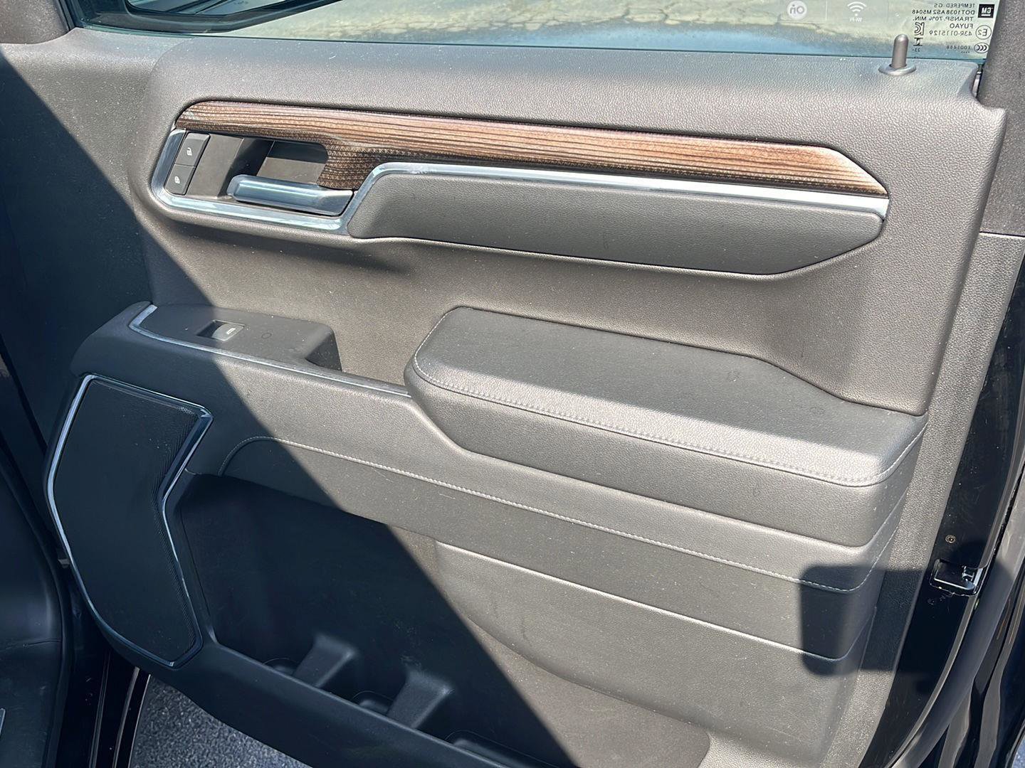 Used 2024 Chevrolet Silverado 1500 LT AWD/4WD image 29