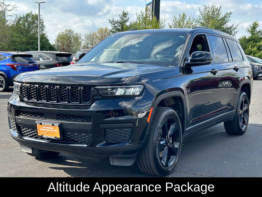 Used 2023 Jeep Grand Cherokee L Laredo AWD/4WD image 4
