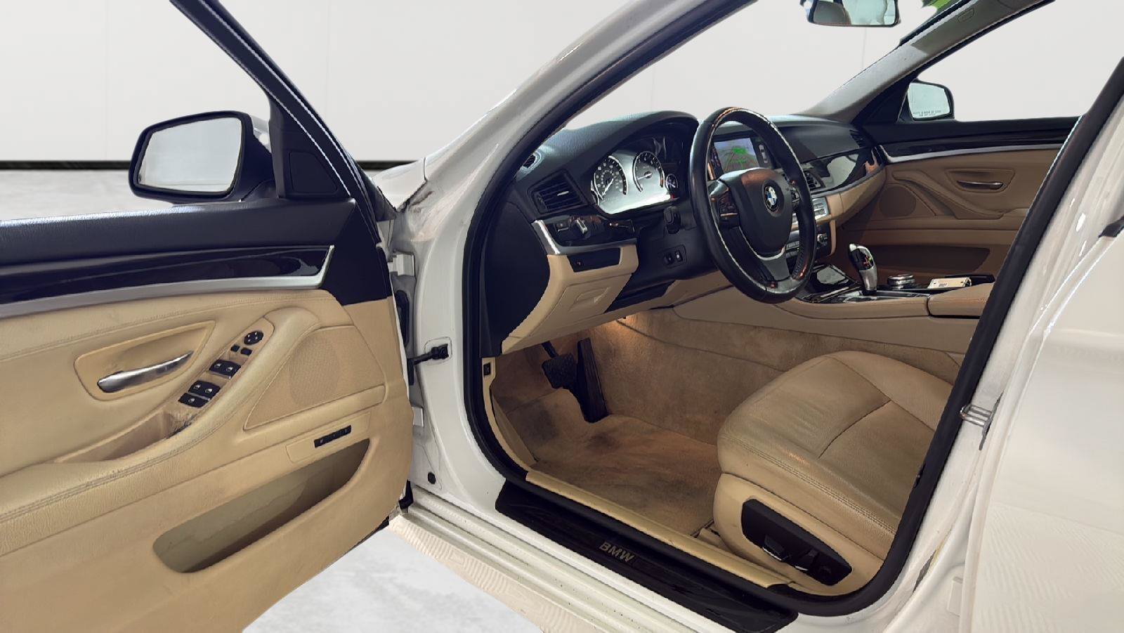 Used 2015 BMW 528i xDrive Sedan AWD/4WD image 8