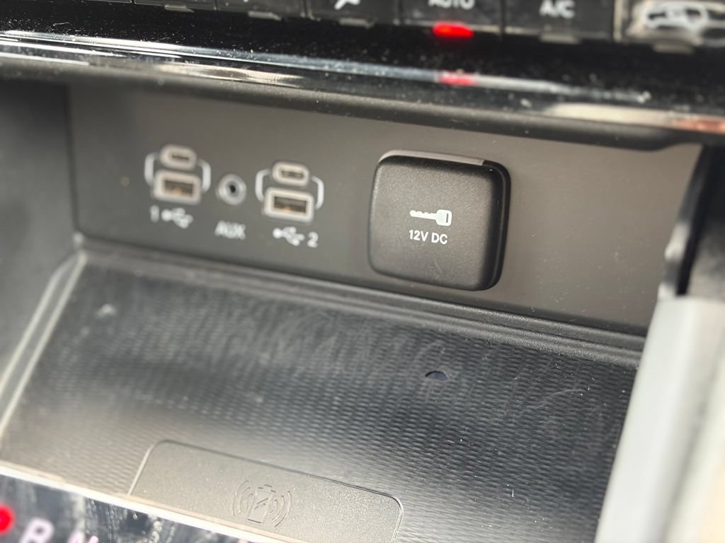 Used 2023 Jeep Grand Cherokee Altitude AWD/4WD image 30