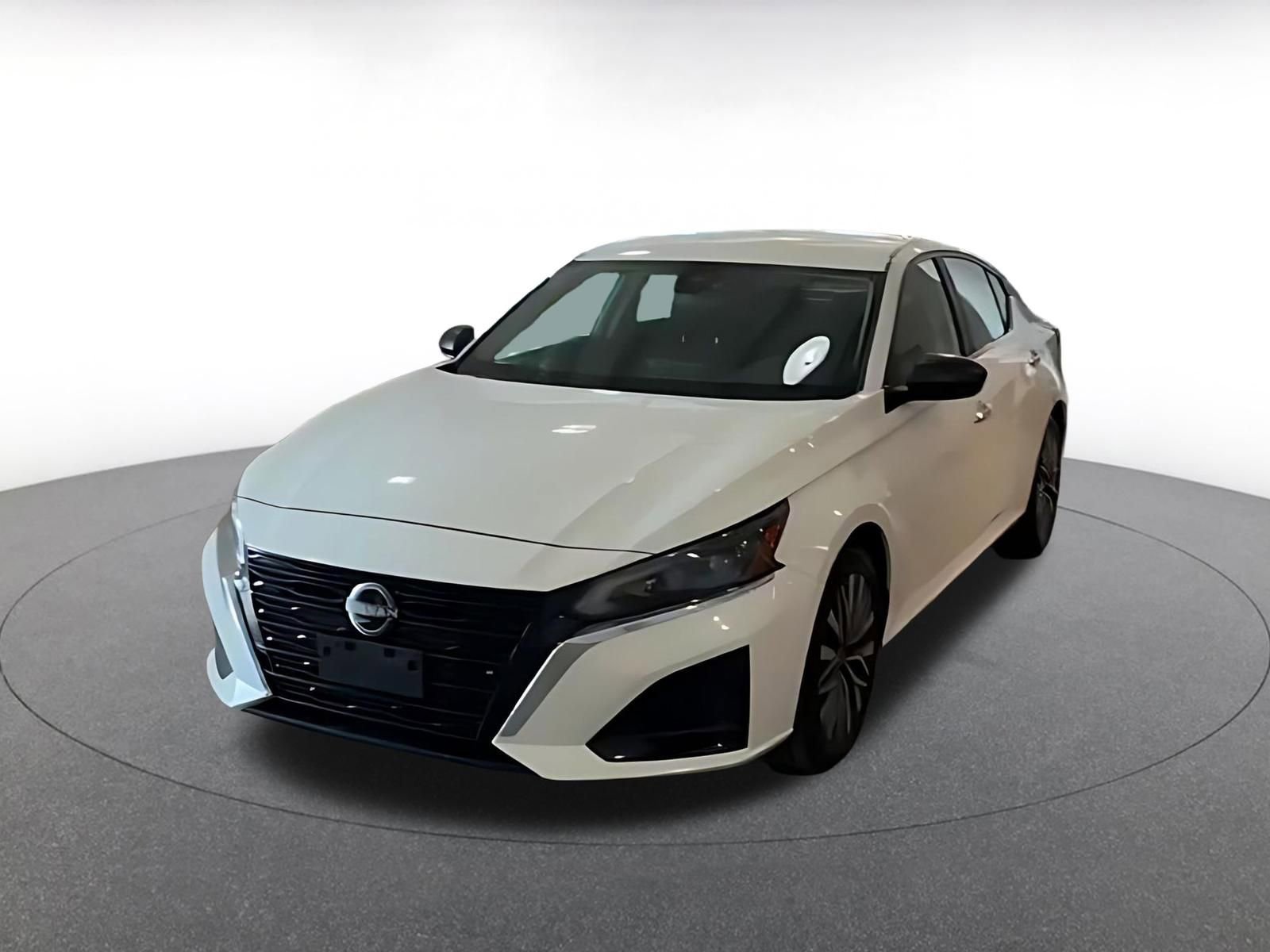 Used 2025 Nissan Altima 2.5 SV image 4
