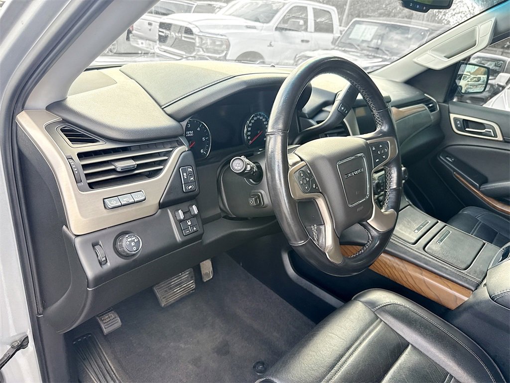 Used 2020 GMC Yukon XL Denali image 10
