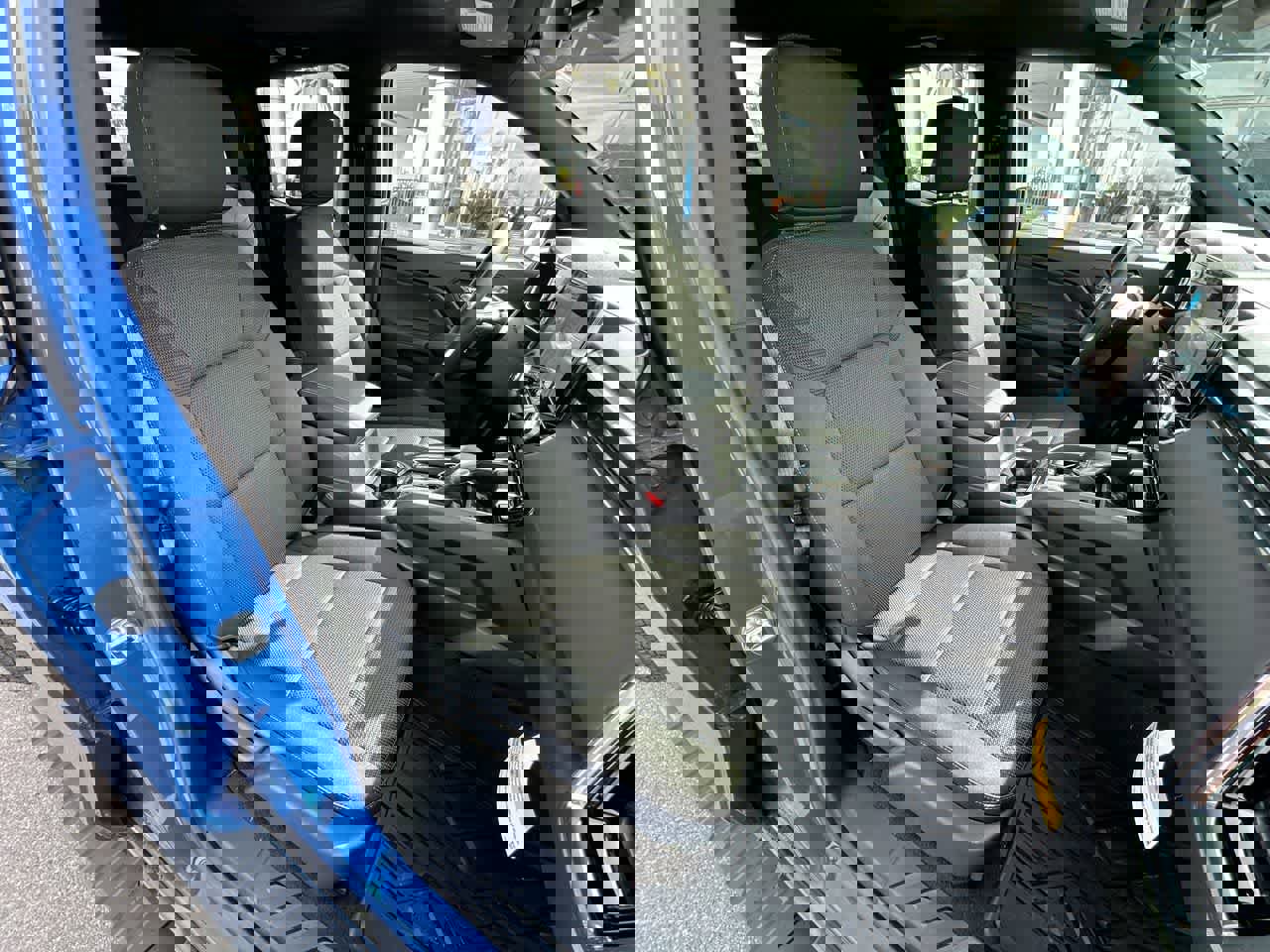 New 2025 GMC Canyon Elevation w/ Convenience Package image 28