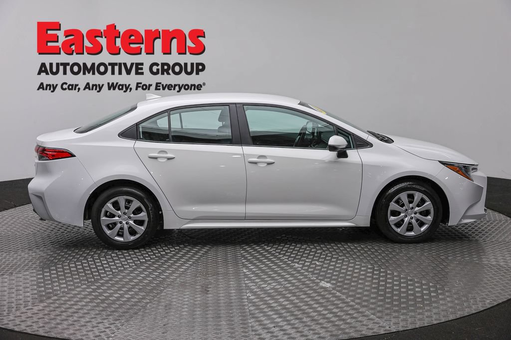 Used 2026 Toyota Corolla LE FWD image 6
