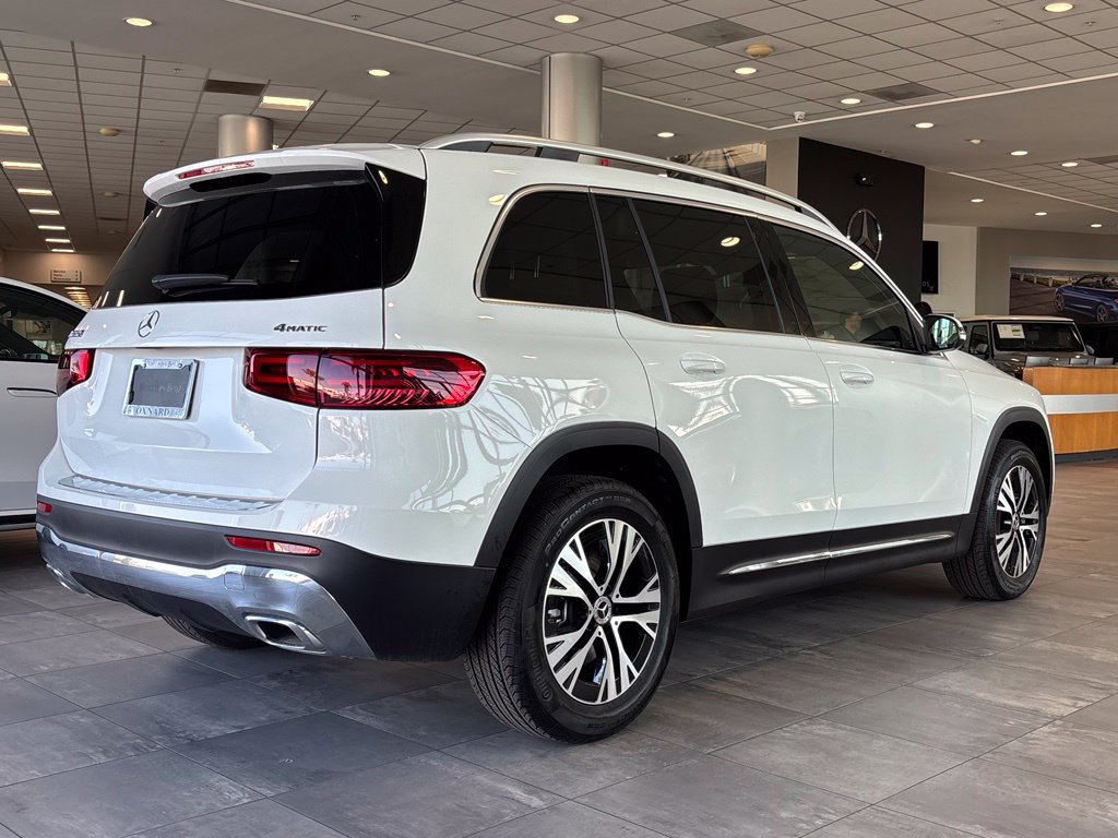 New 2026 Mercedes-Benz GLB 250 4MATIC image 3