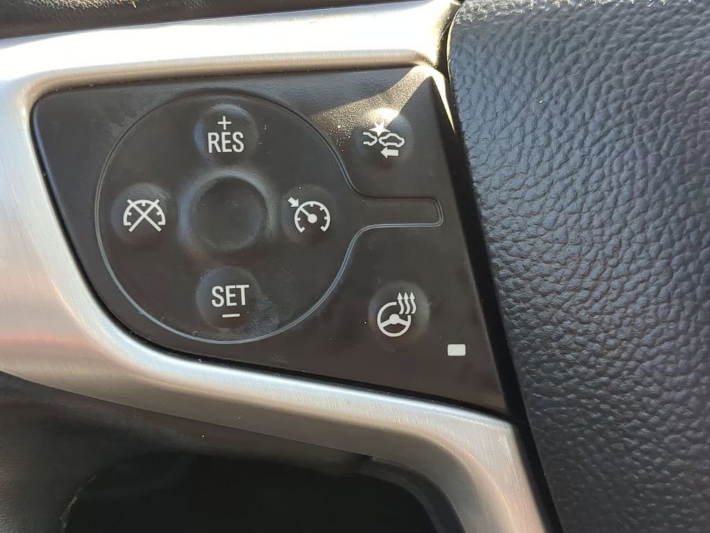 Used 2024 GMC Terrain SLT image 17