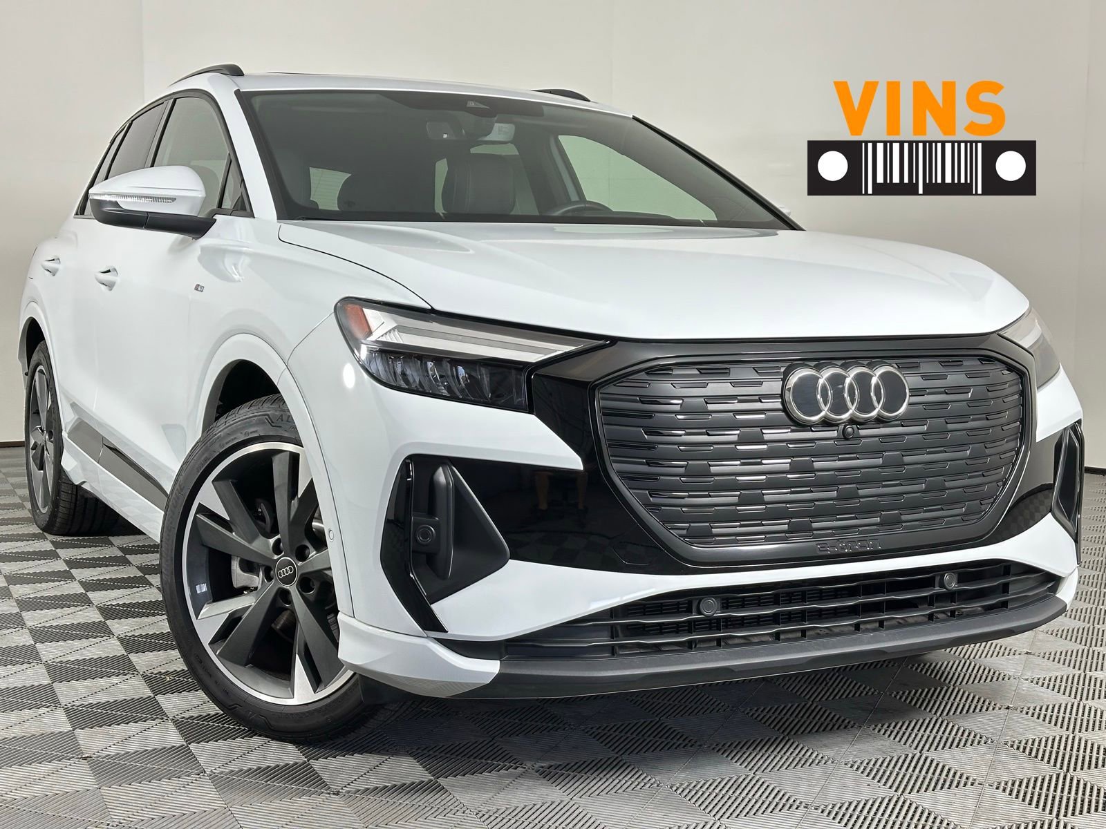 Used 2024 Audi Q4 e-tron Premium Plus w/ Premium Plus