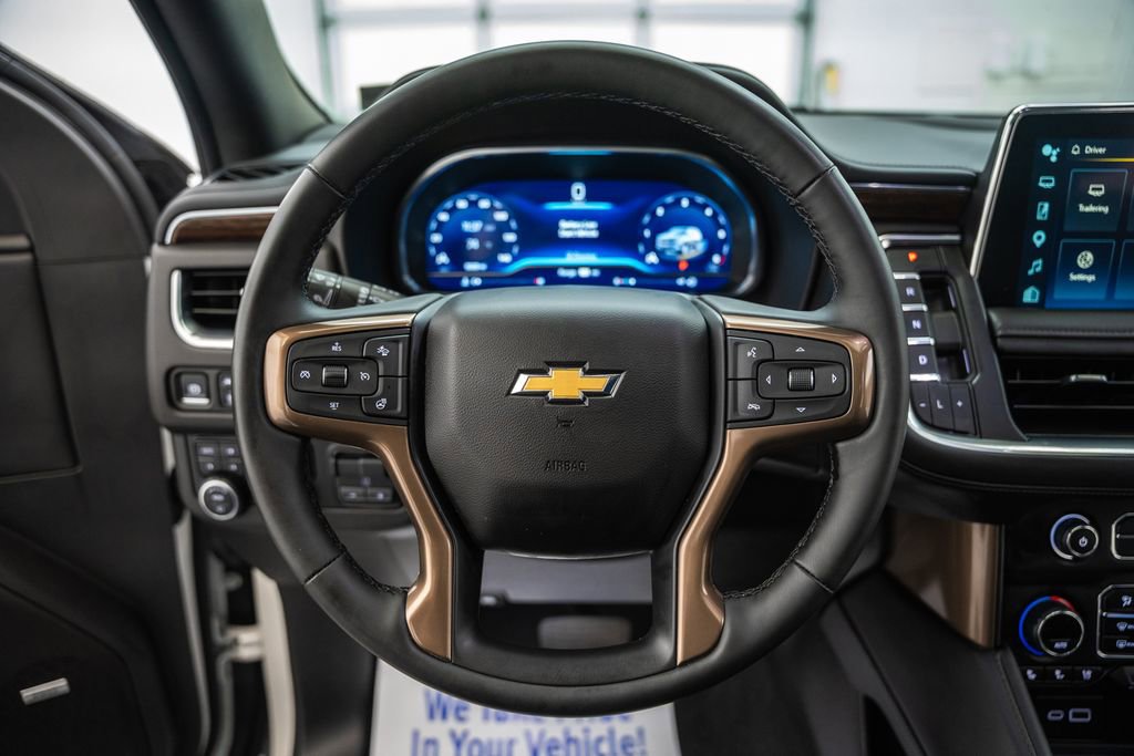 Used 2024 Chevrolet Suburban High Country AWD/4WD image 33