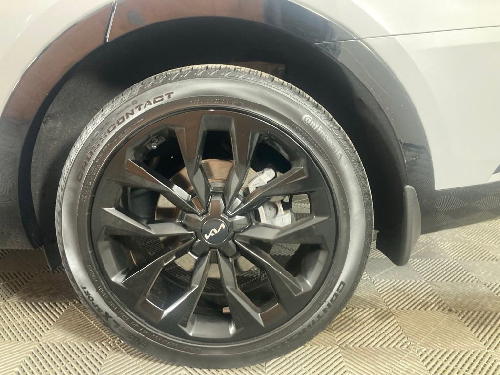 Certified 2022 Kia Sorento SX image 24