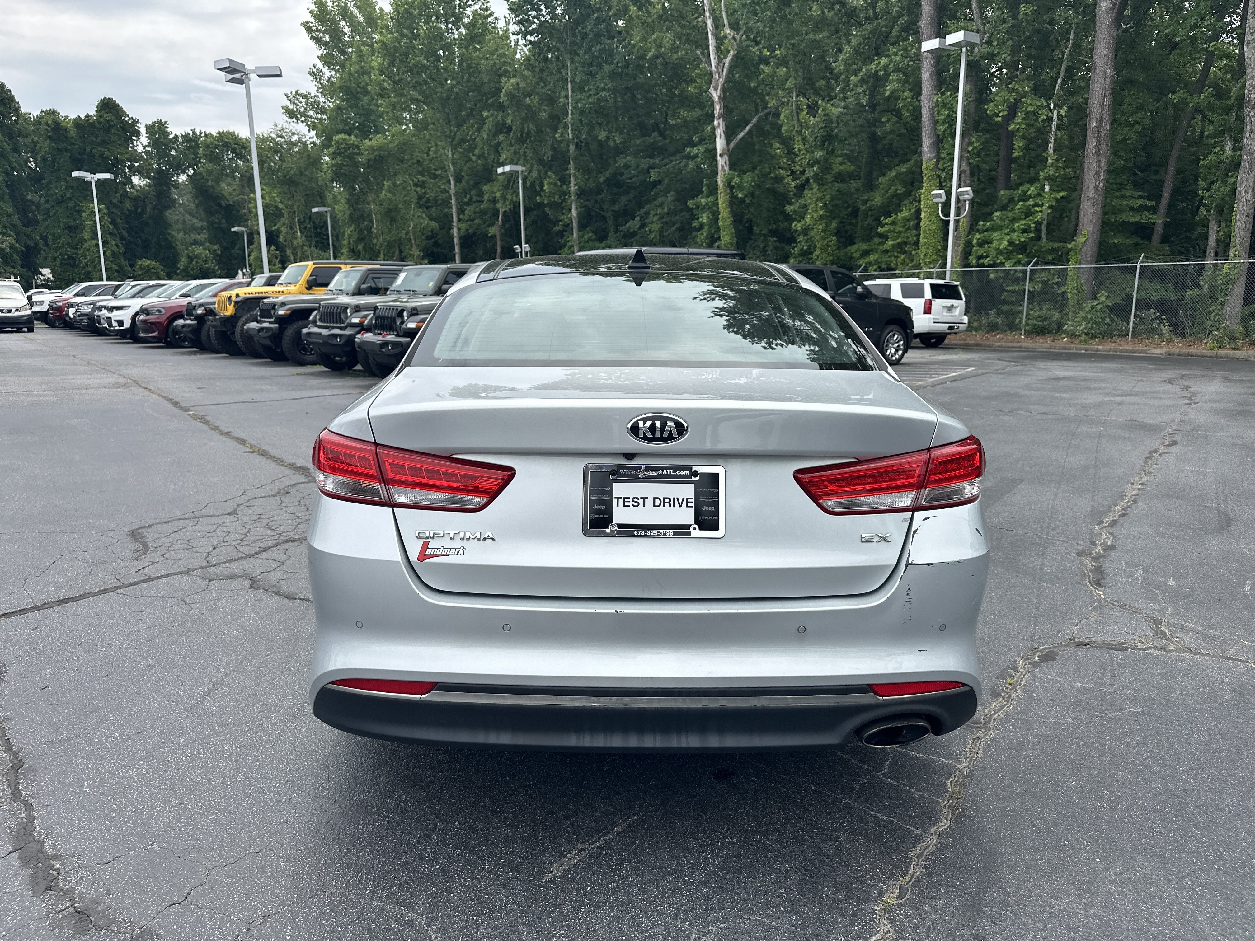 Used 2016 Kia Optima EX w/ Option Group 040 FWD image 8