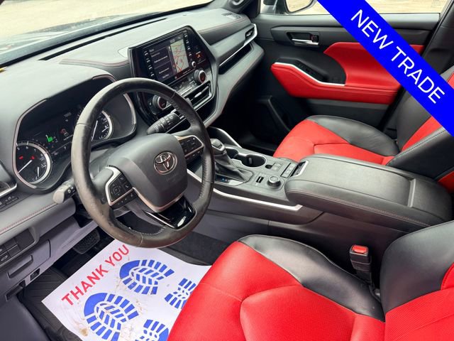 Used 2022 Toyota Highlander XSE image 15