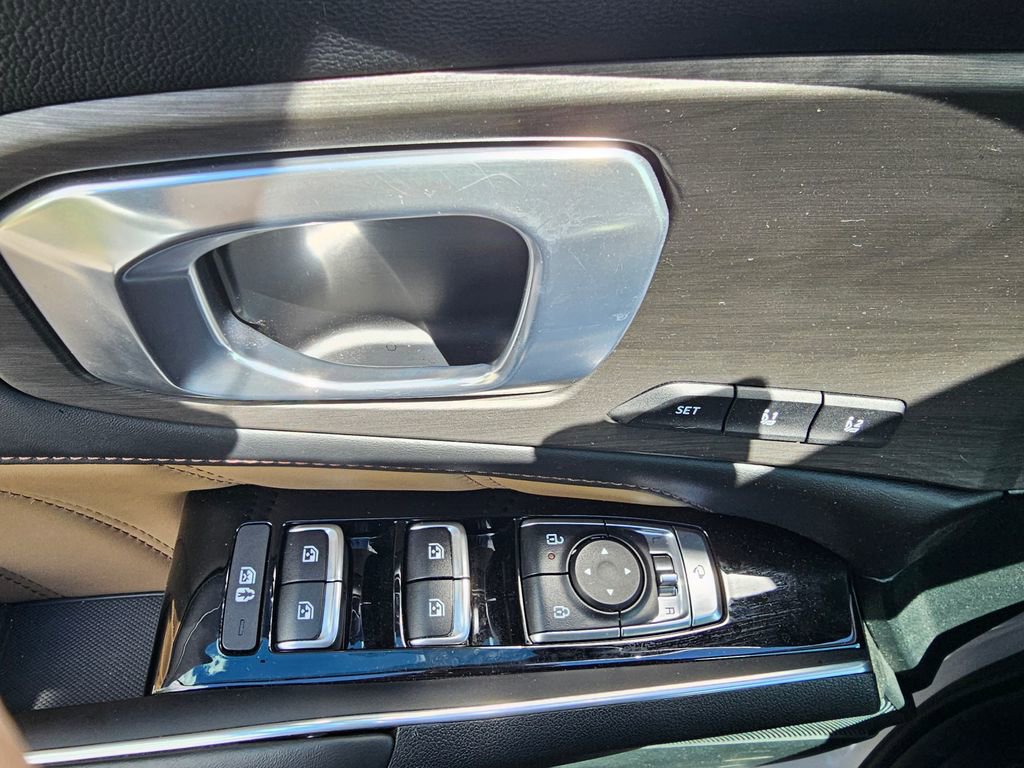 Used 2024 Kia Sorento SX Prestige w/ Olive Brown Leather Package image 17