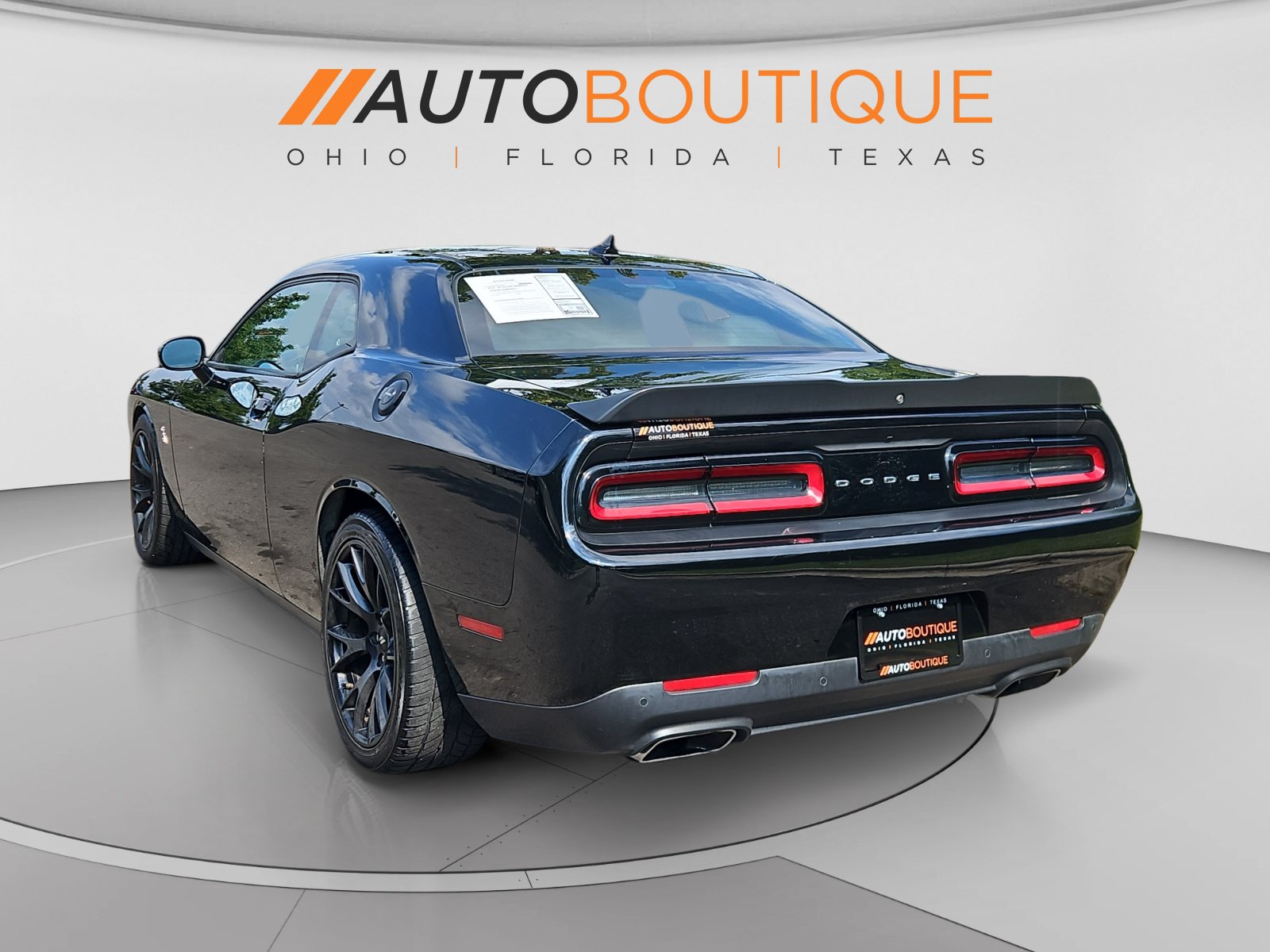 Used 2019 Dodge Challenger R/T Scat Pack w/ Dynamics Package RWD image 3