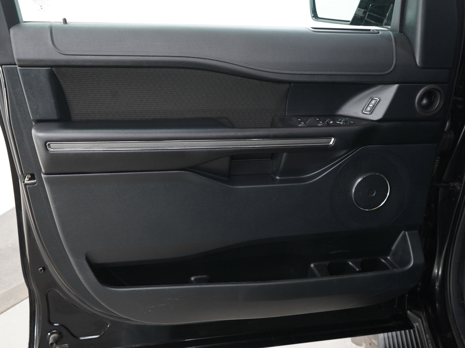 Used 2021 Ford Expedition XLT AWD/4WD image 24