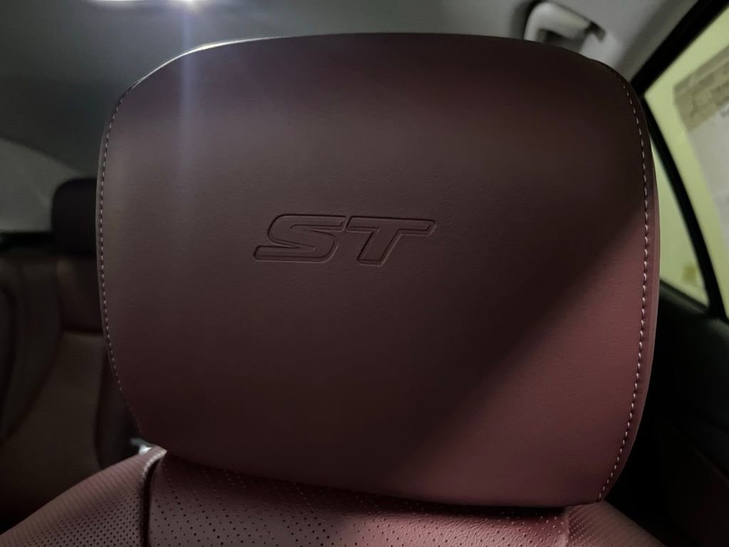 New 2026 Buick Envision Sport Touring image 27