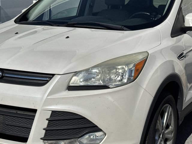 Used 2016 Ford Escape SE w/ SE Leather Comfort Package AWD/4WD image 4