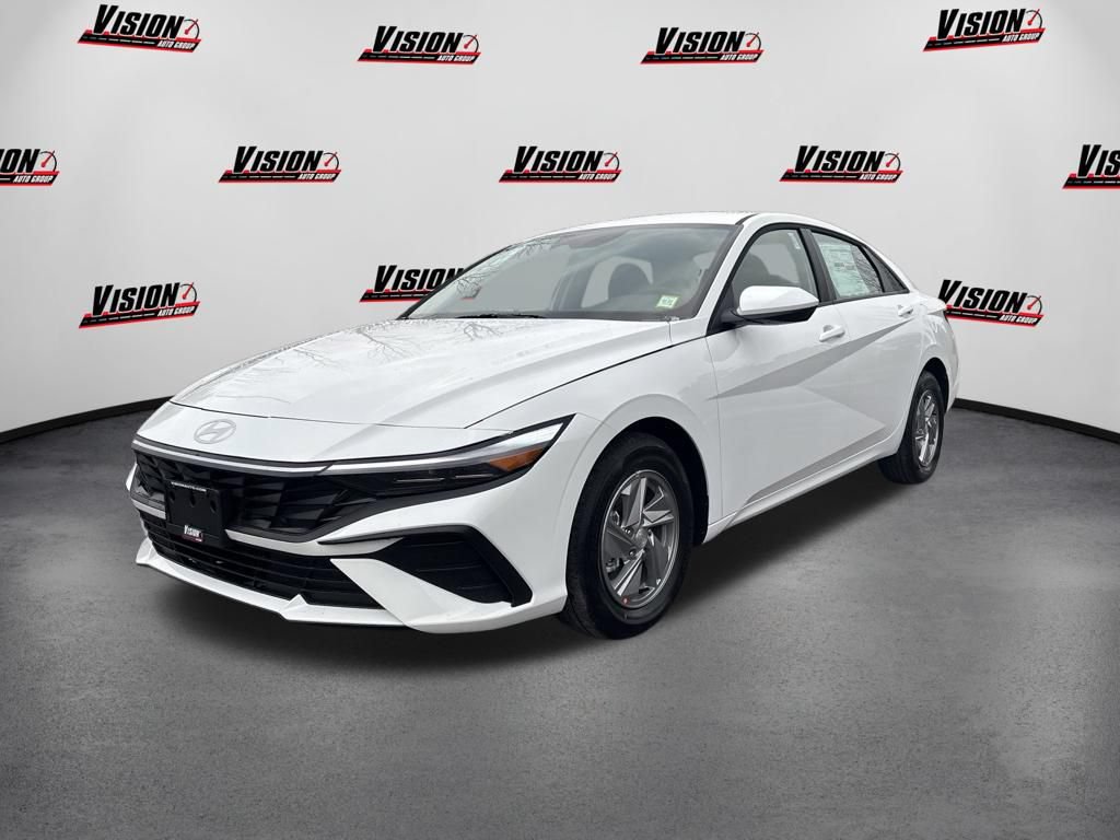 New 2026 Hyundai Elantra SE FWD image 1