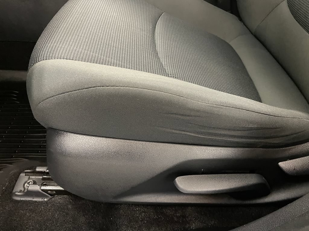 Used 2019 Toyota RAV4 LE w/ All Weather Liner Package AWD/4WD image 22