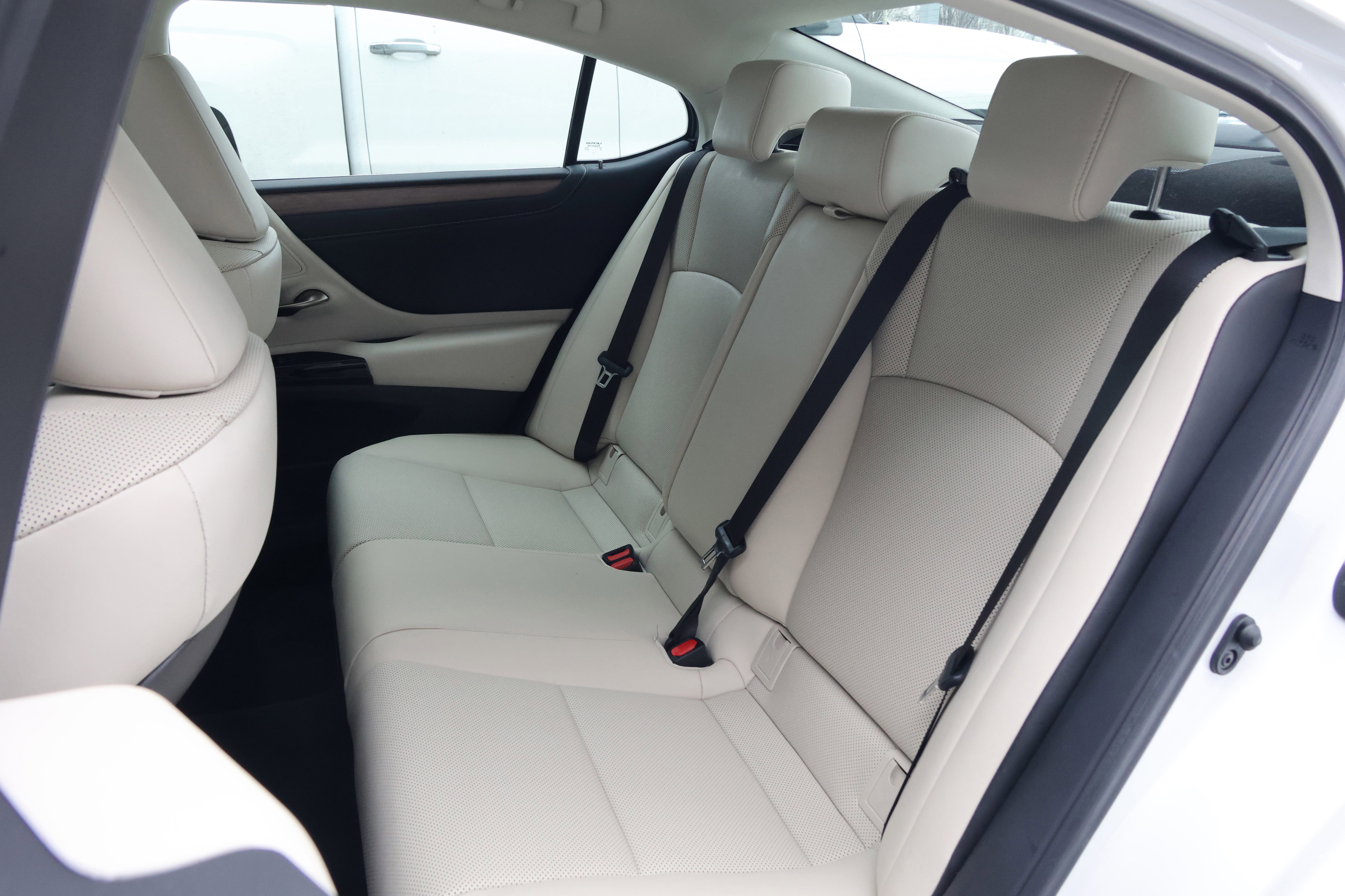 Certified 2025 Lexus ES 350 w/ Premium Package image 34