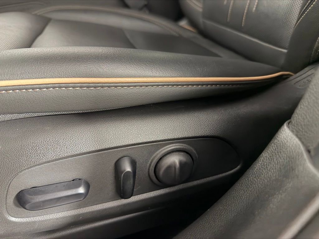 Used 2024 Buick Envista Avenir FWD image 23