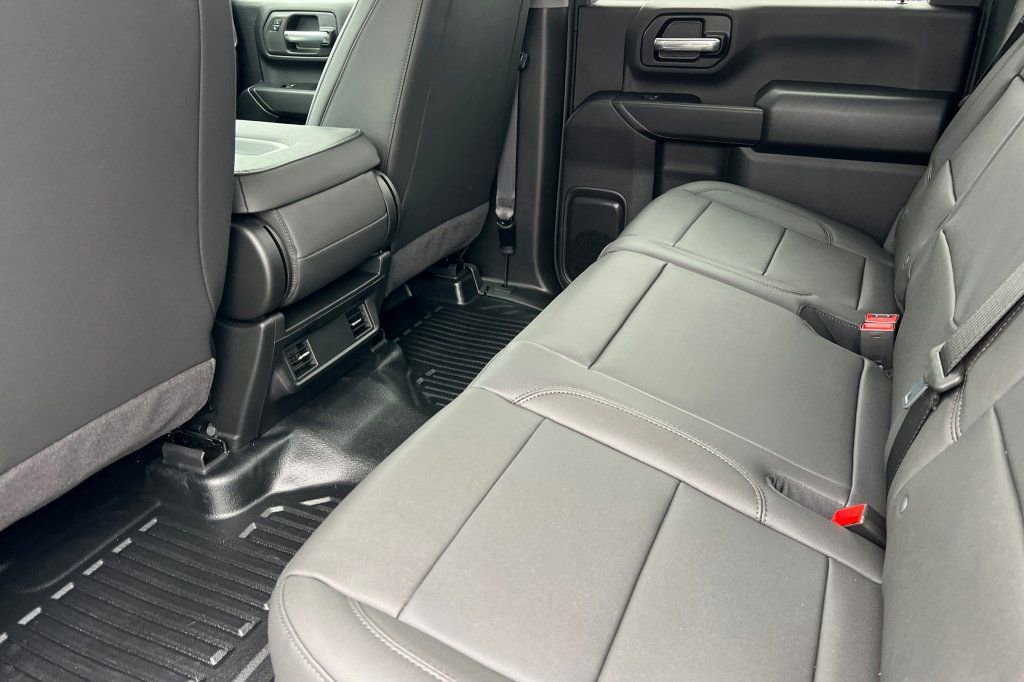 New 2026 Chevrolet Silverado 3500 W/T image 9