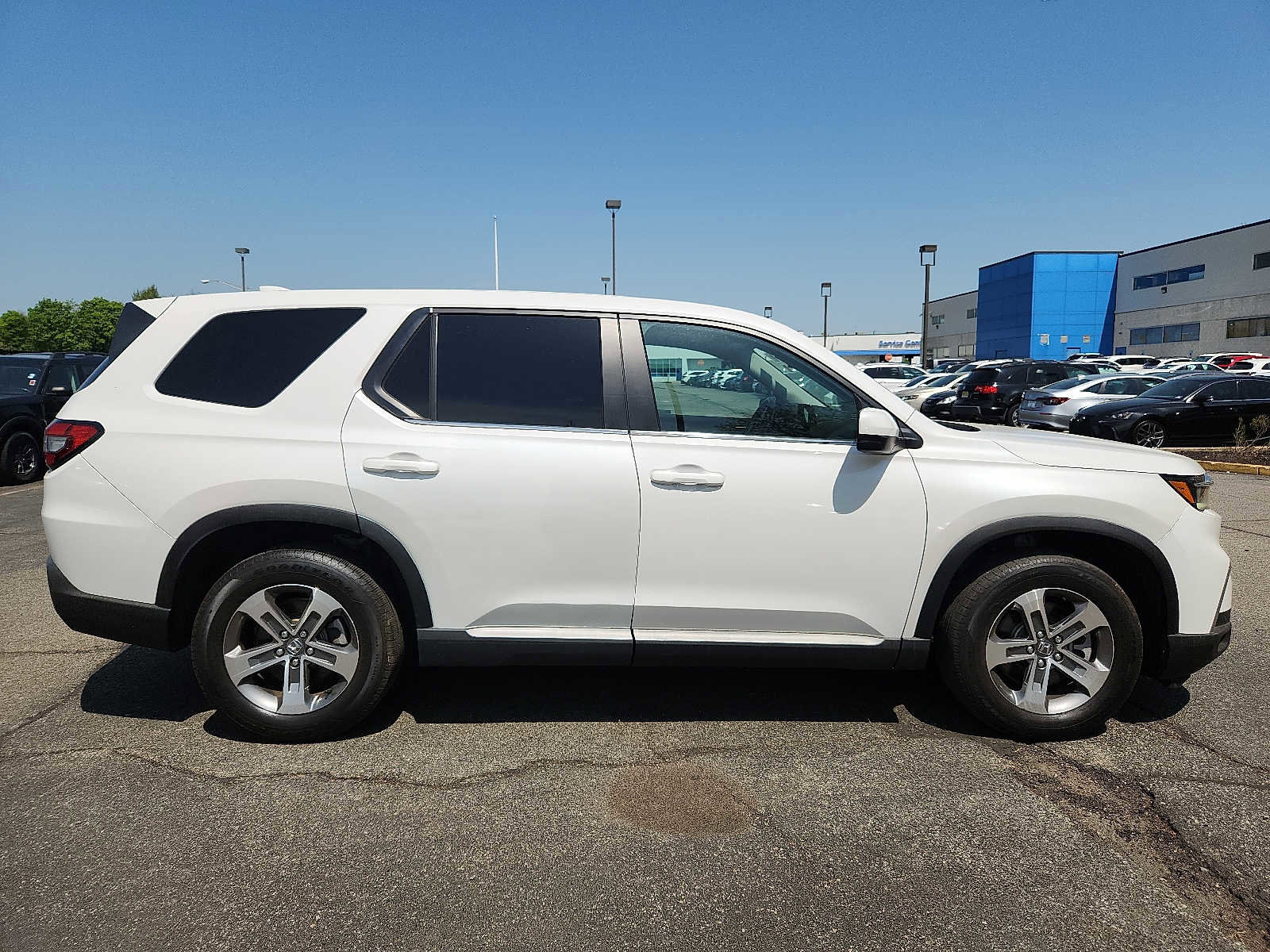 Used 2023 Honda Pilot EX-L image 7