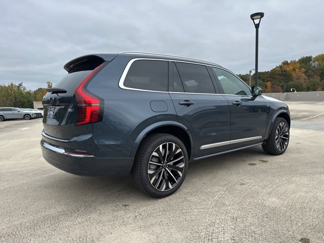 New 2026 Volvo XC90 B6 Plus w/ Protection Package Premier image 7