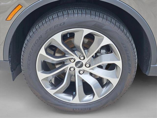Used 2025 Lincoln Aviator Reserve AWD/4WD image 23