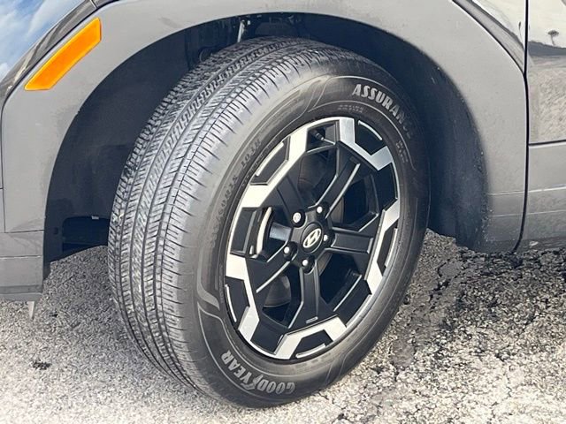 Used 2024 Hyundai Santa Fe SEL image 3