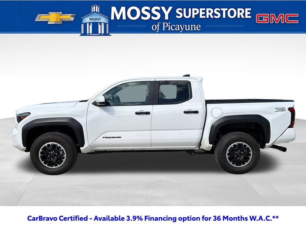 Used 2025 Toyota Tacoma TRD Off-Road AWD/4WD image 2
