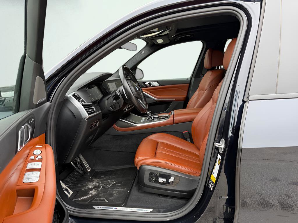 Used 2022 BMW X7 M50i AWD/4WD image 17