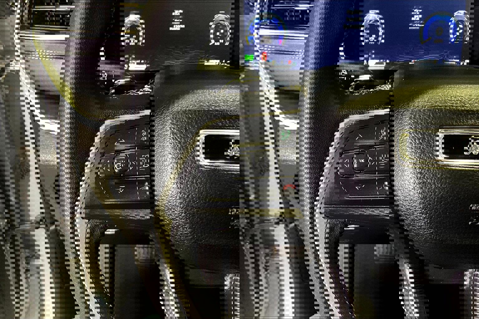 Used 2024 Jeep Grand Cherokee L Laredo image 11