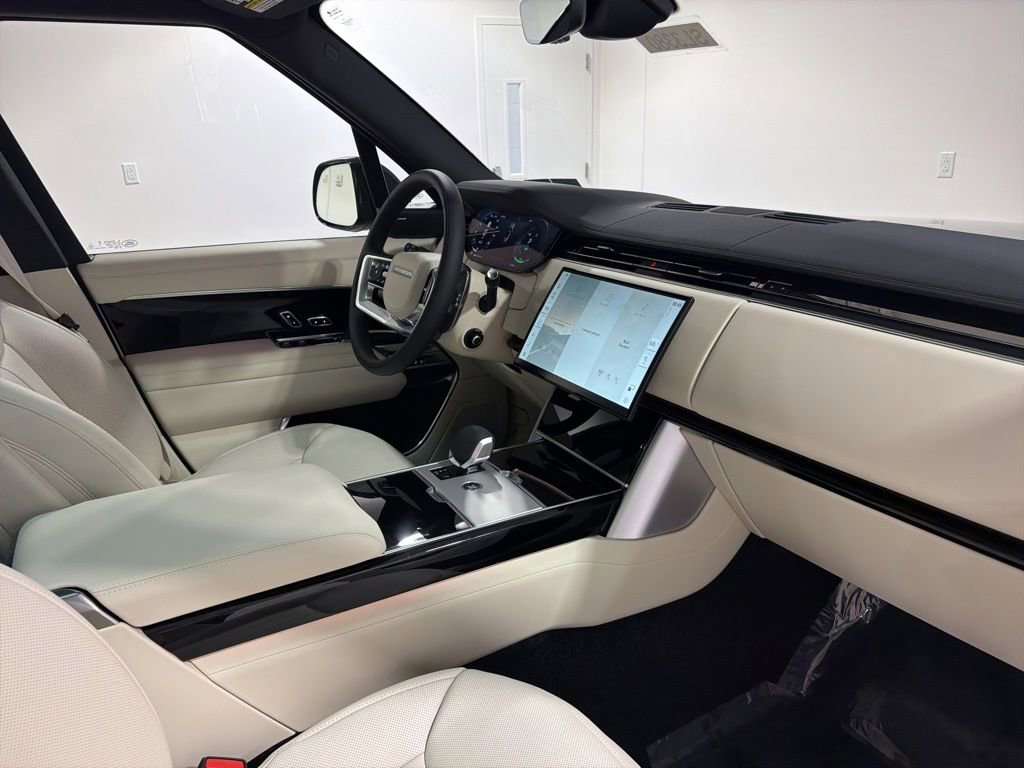New 2026 Land Rover Range Rover SE AWD/4WD image 24