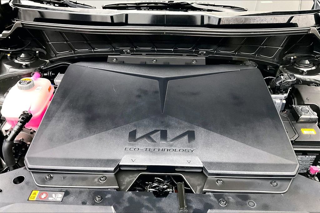 Used 2025 Kia Niro Wind w/ Wind Preserve Package image 12