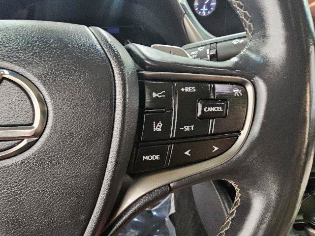 Used 2021 Lexus ES 300h w/ Premium Package FWD image 12