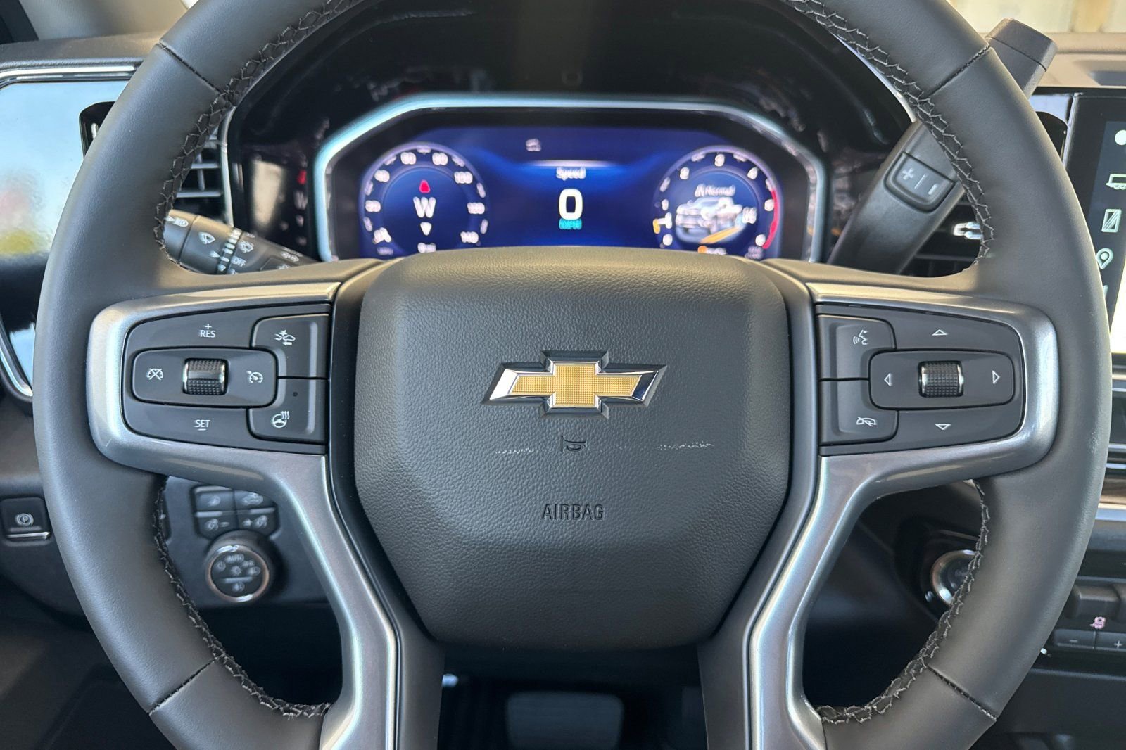 New 2026 Chevrolet Silverado 3500 LT w/ All Star Edition AWD/4WD image 26