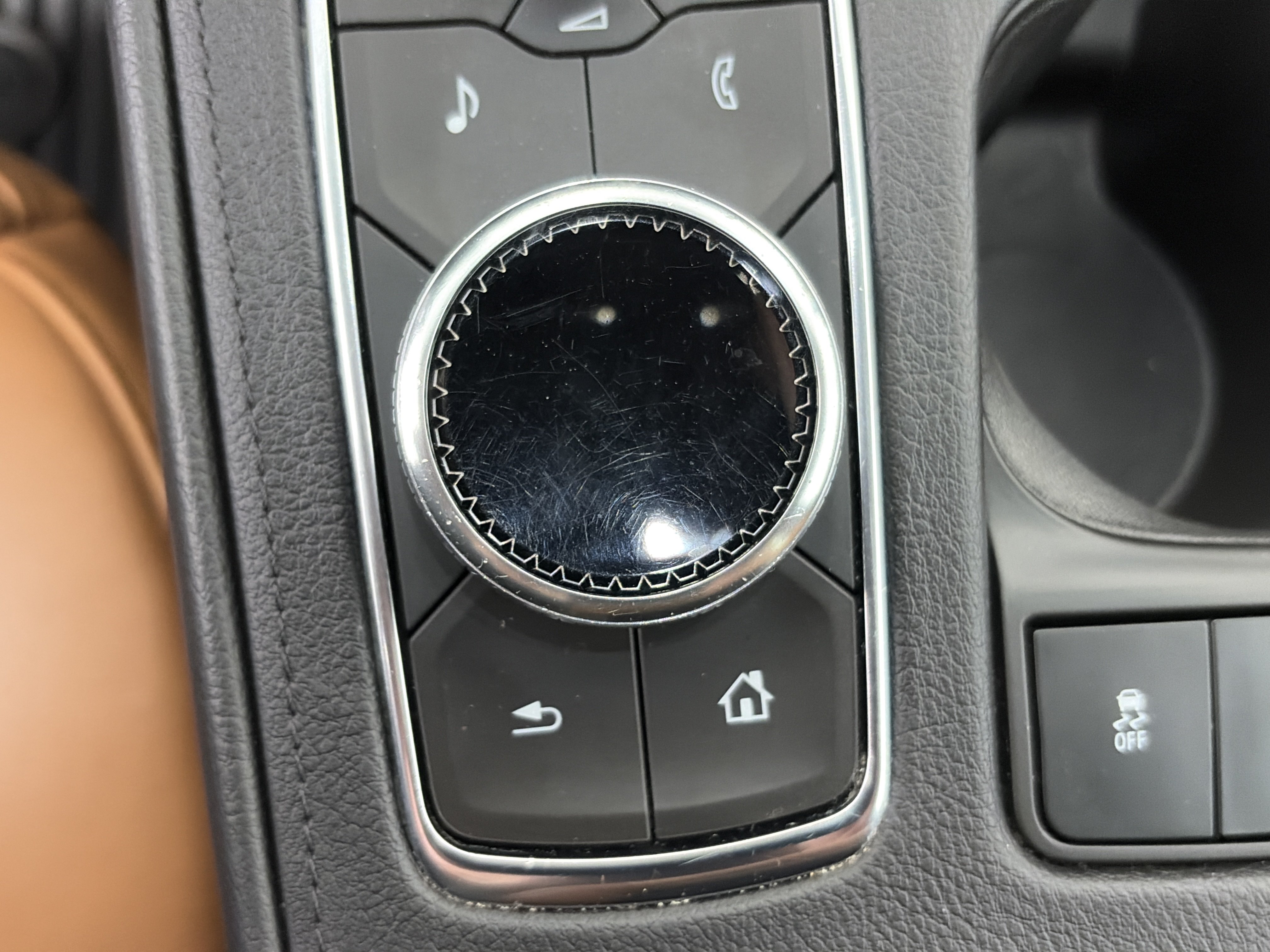 Certified 2023 Cadillac XT4 Sport AWD/4WD image 31