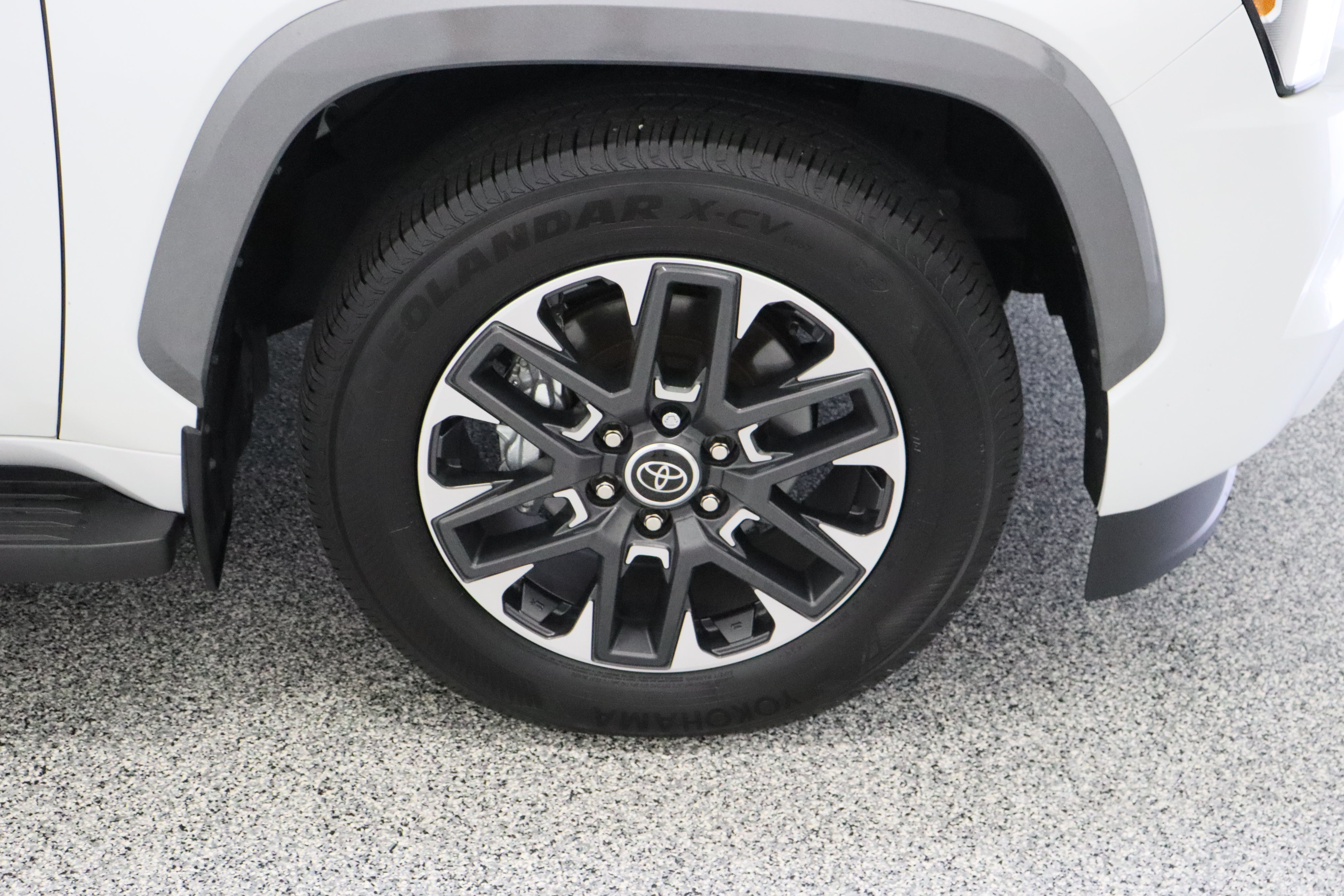 Certified 2024 Toyota Sequoia Limited AWD/4WD image 5