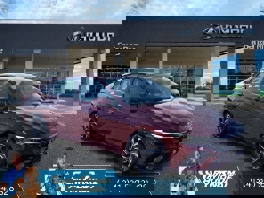 Certified 2025 Hyundai Elantra SEL w/ Cargo Package FWD image 2