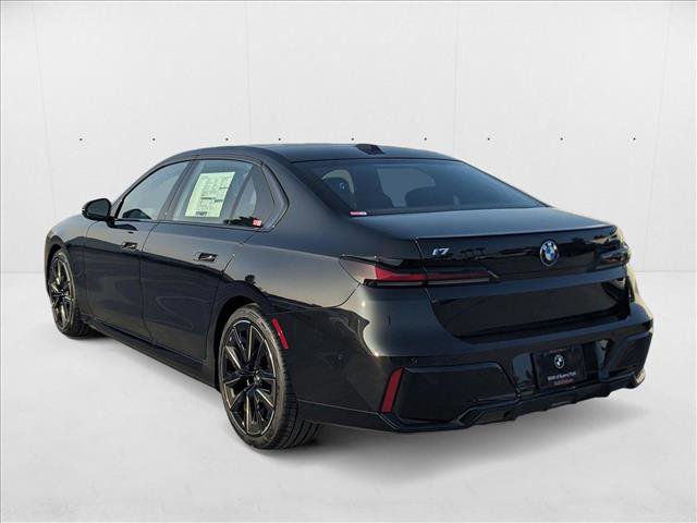 Used 2025 BMW i7 xDrive60 image 9