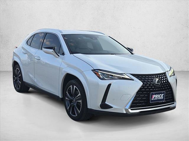 Used 2022 Lexus UX 200 w/ Premium Package FWD image 3