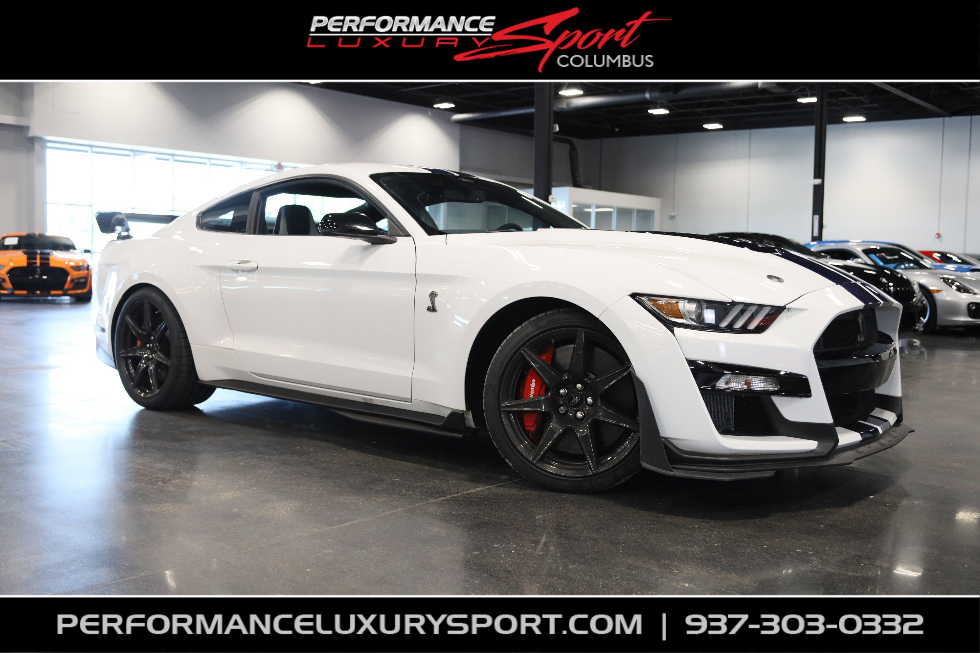 Used 2021 Ford Mustang Shelby GT500 w/ Carbon Fiber Track Pack RWD image 1