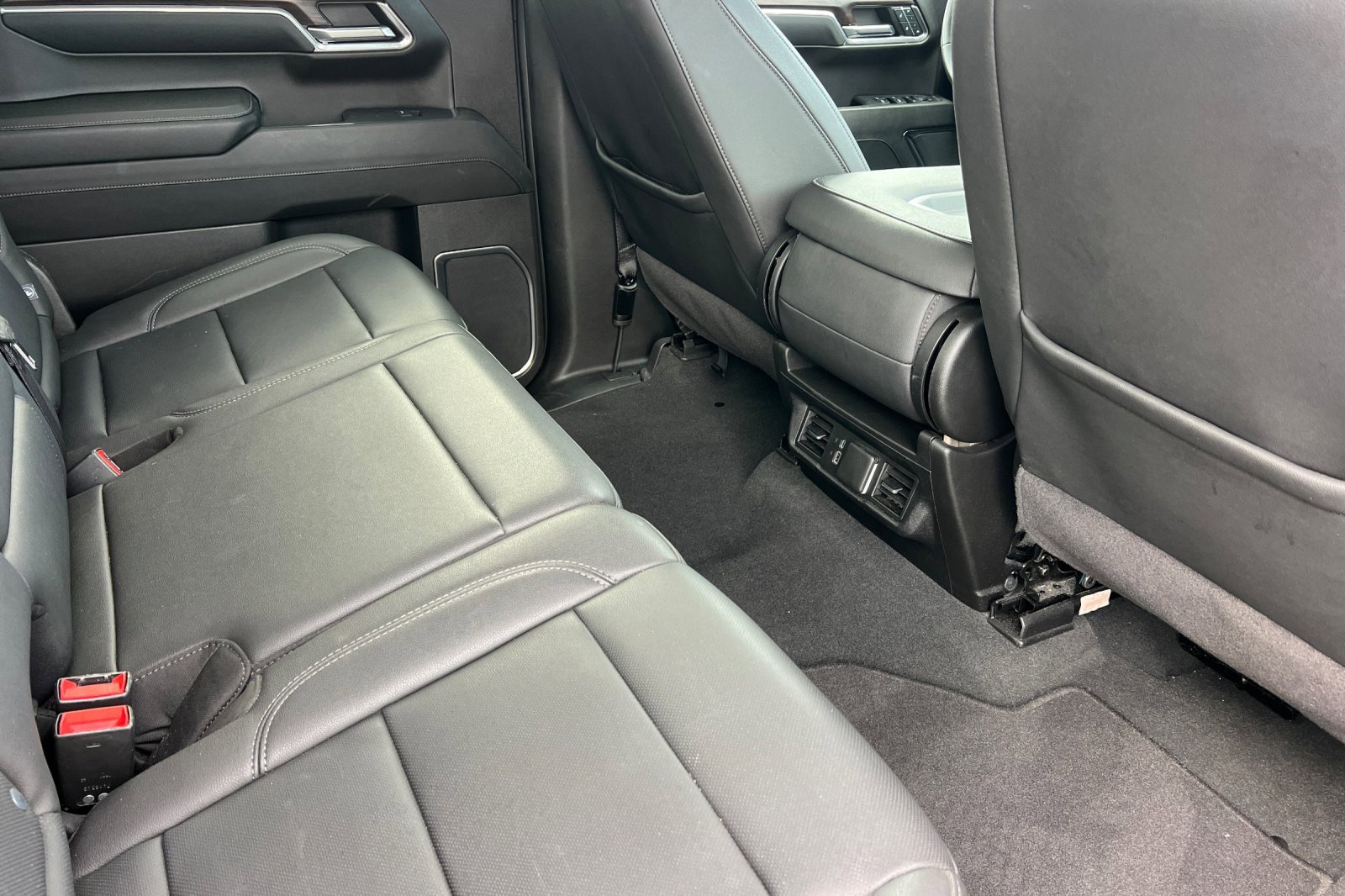 Used 2024 GMC Sierra 1500 SLT image 18