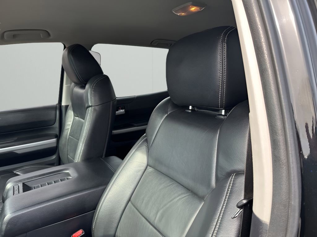 Used 2018 Toyota Tundra SR5 w/ SR5 Upgrade Package image 25