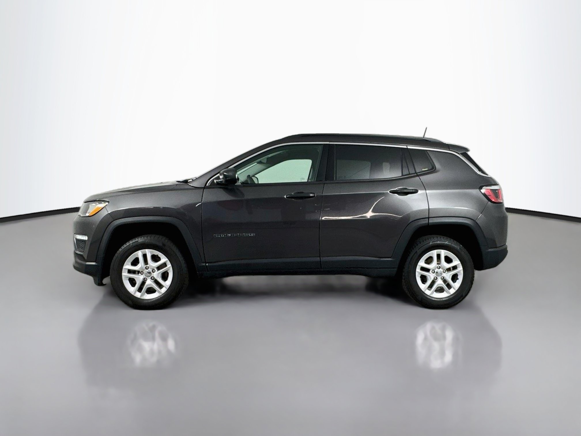Used 2019 Jeep Compass Sport AWD/4WD image 4