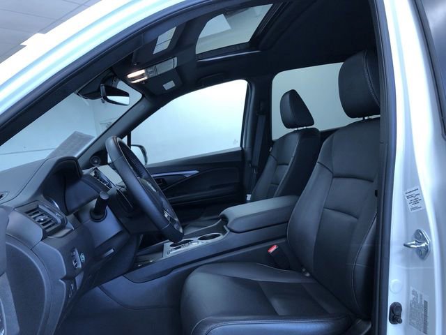 Used 2025 Honda Passport EX-L image 17