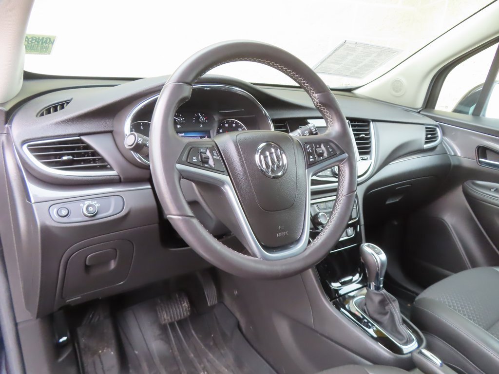 Used 2022 Buick Encore Preferred image 20