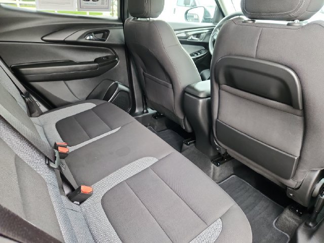 Used 2025 Chevrolet TrailBlazer LT AWD/4WD image 27